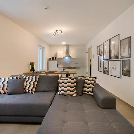 4 Rosenstrasse Apartmán *